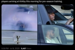 bob半岛体育官方网站-记者：萨拉赫、弗林蓬、布拉德利等人抵达训练基地 开启季前训练