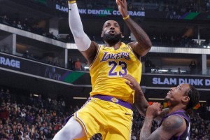 bob半岛体育官网-112-124！东契奇42+7+8难救主，詹姆斯22分，湖人不敌国王遭3连败