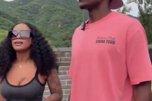 bob半岛体育官网-周玲安专访爱德华兹：登长城感叹坡度挑战，成就当代好汉之旅